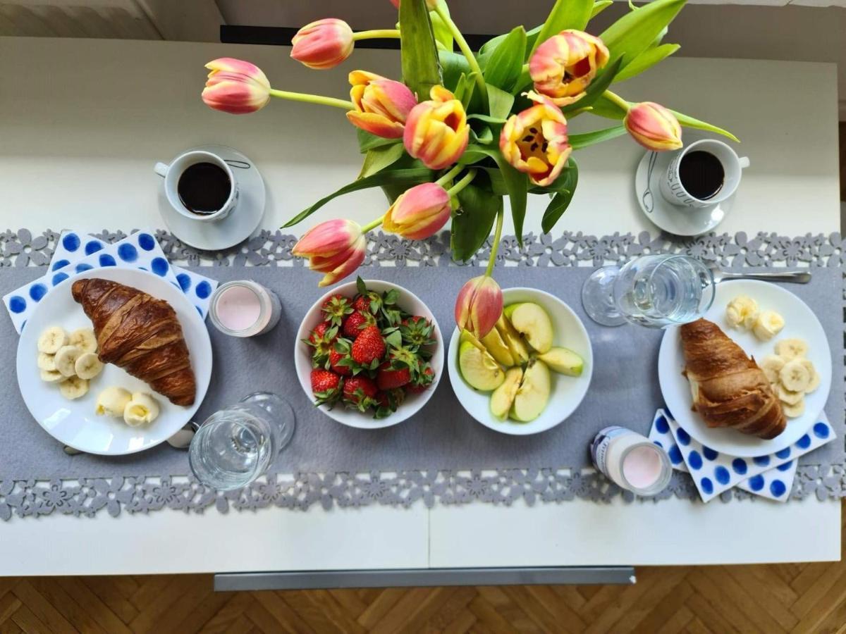 Apartament Chmielna Varşovia Exterior foto